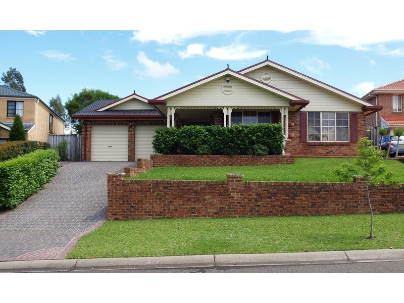 8 Gatto Place, West Hoxton NSW 2171