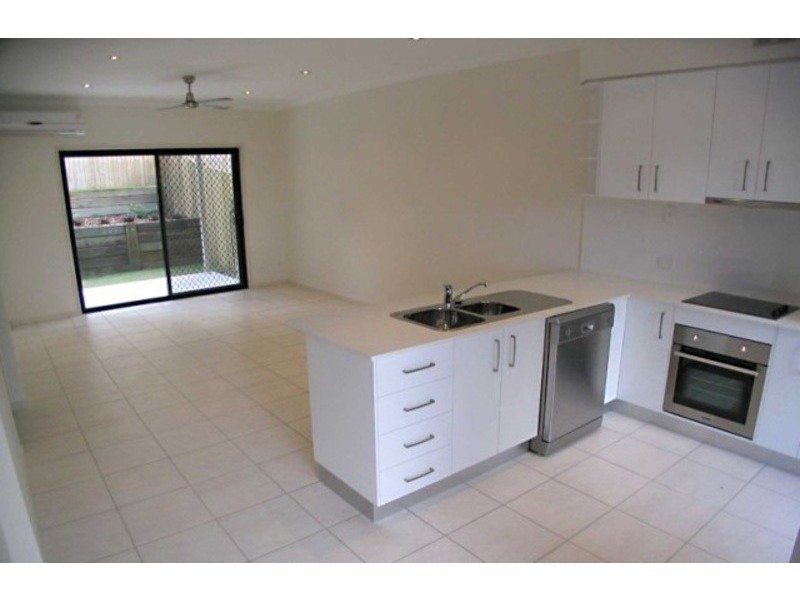 4/24 Kennington Rd, Camp Hill QLD 4152