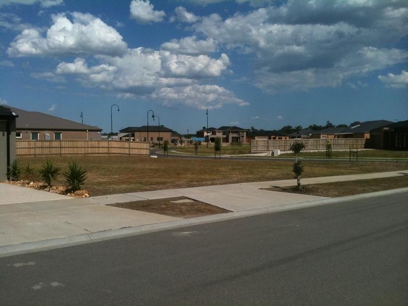 Lot 523 (No 14) Eva Florence Way, Narre Warren South VIC 3805