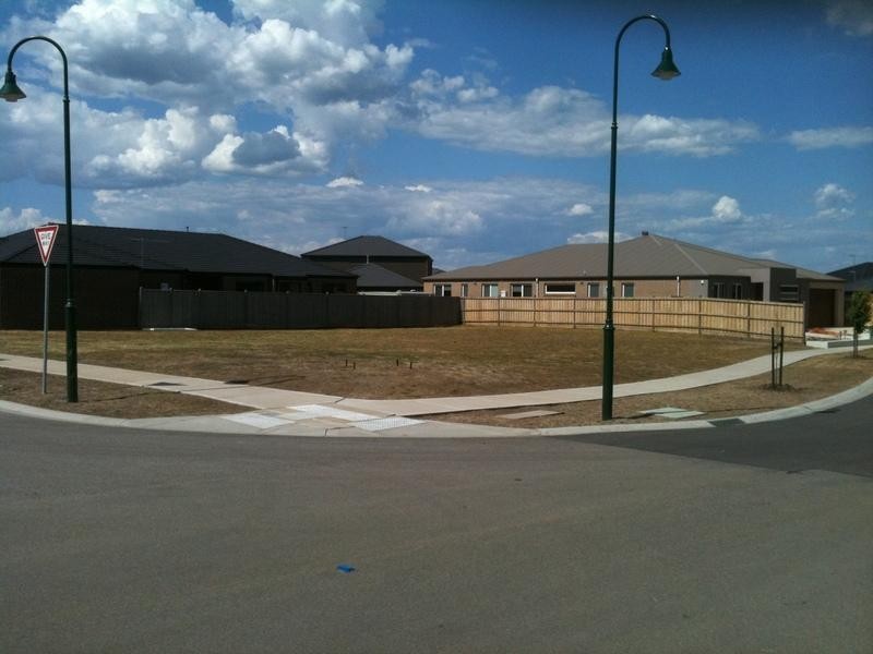 Lot 523 (No 14) Eva Florence Way, Narre Warren South VIC 3805