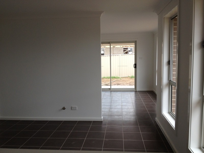 19 Garton Road, Spring Farm NSW 2570