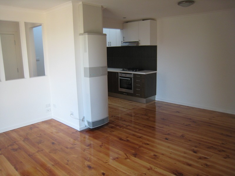 1/28 Carlisle Street, Preston VIC 3072