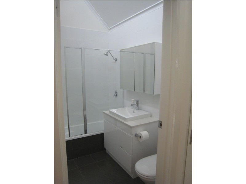 1/28 Carlisle Street, Preston VIC 3072