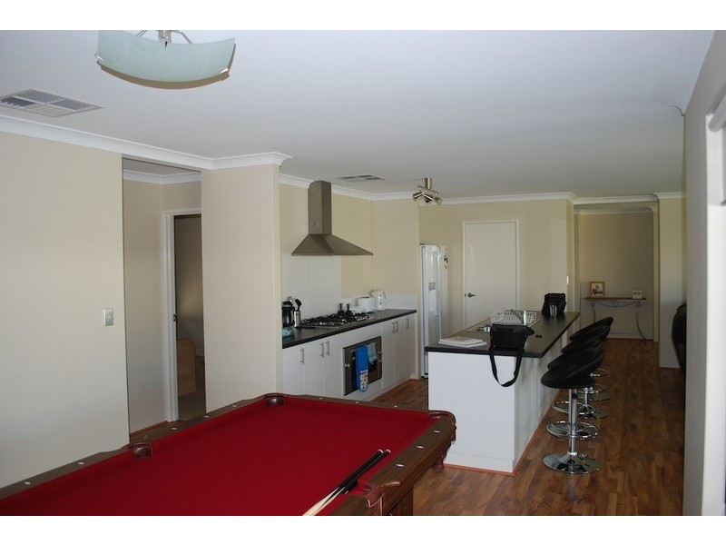 28 Scottsdale Turn, Meadow Springs WA 6210