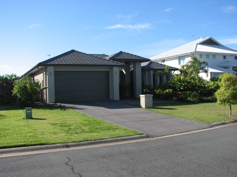 30 Temple Island Circuit, Oxenford QLD 4210