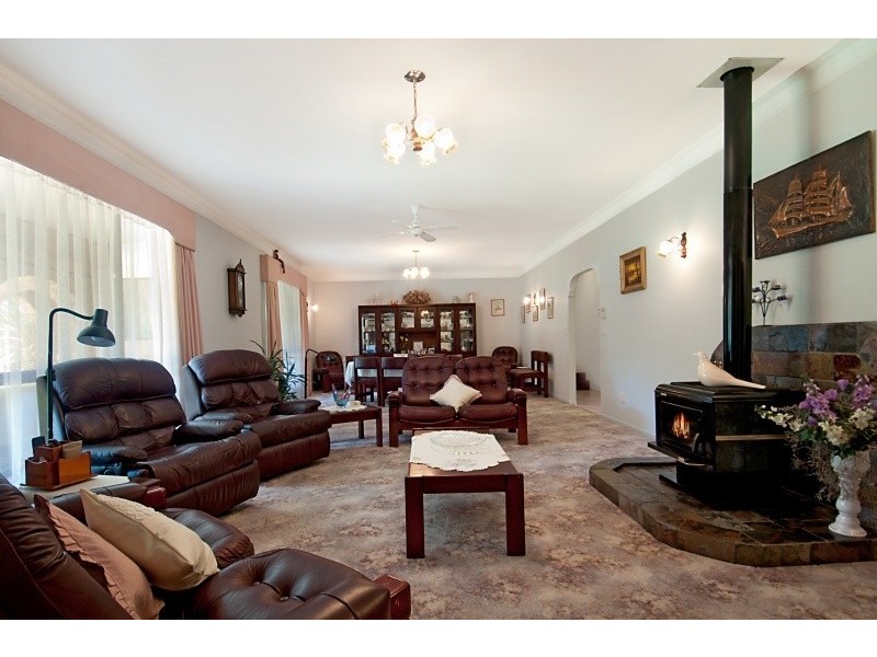 50 Casuarina Drive, Little Mountain QLD 4551