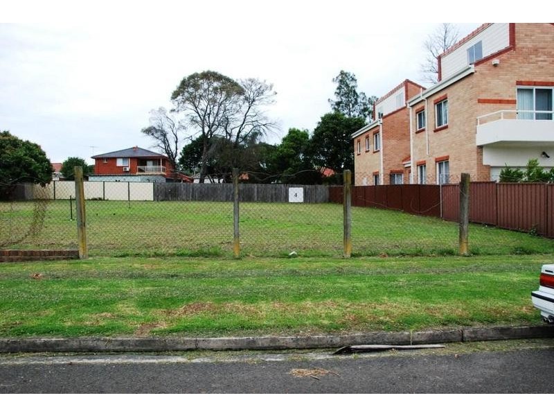 4 Santarosa Ave, Ryde NSW 2112