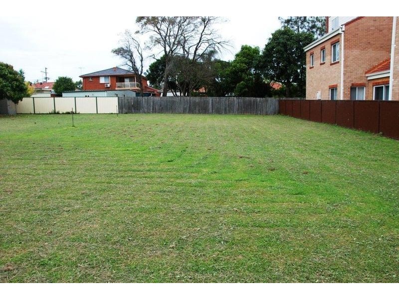 4 Santarosa Ave, Ryde NSW 2112