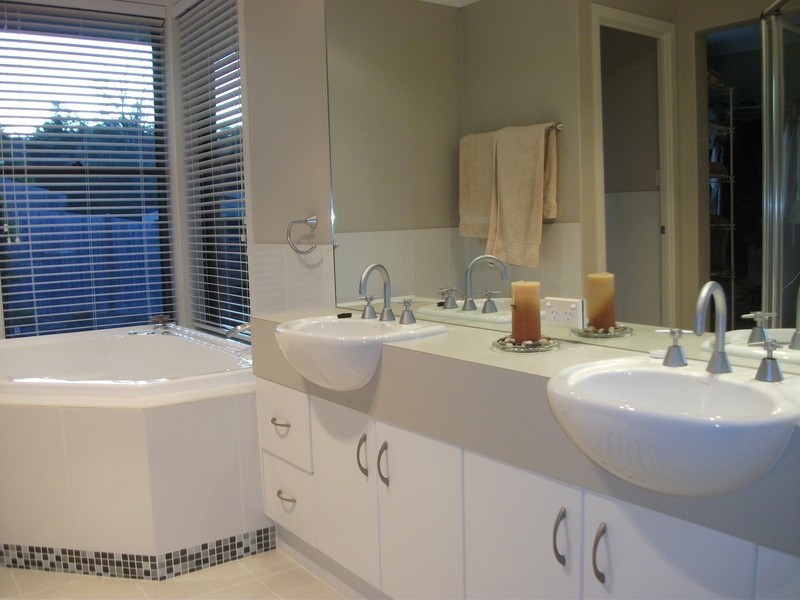 38 Lawnhill Drive, Nerang QLD 4211