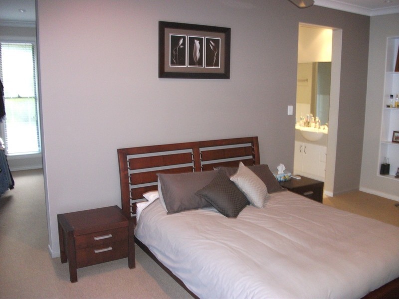 38 Lawnhill Drive, Nerang QLD 4211