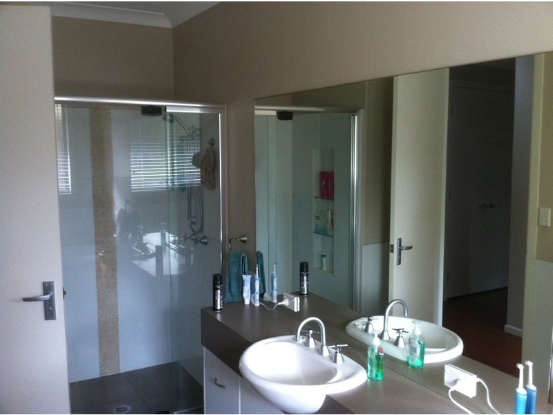 38 Lawnhill Drive, Nerang QLD 4211