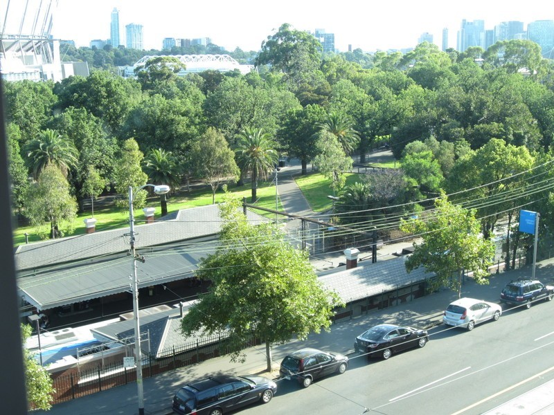 402/166 Wellington Parade, East Melbourne VIC 3002