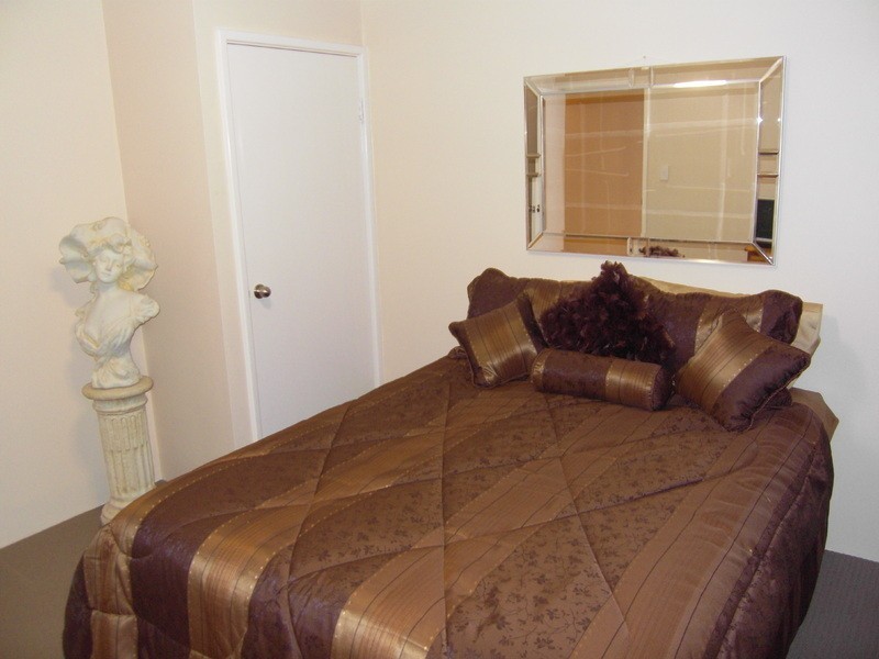 18 Hokitika Drive, Dudley Park WA 6210