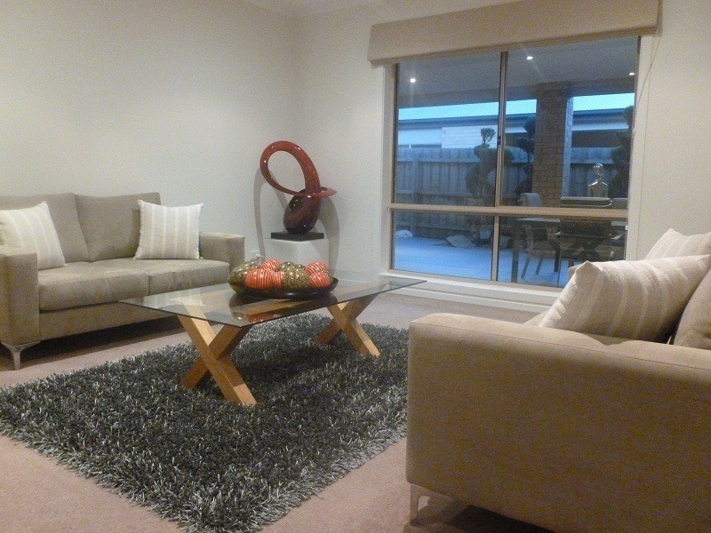 8 Postregna Way, Skye VIC 3977