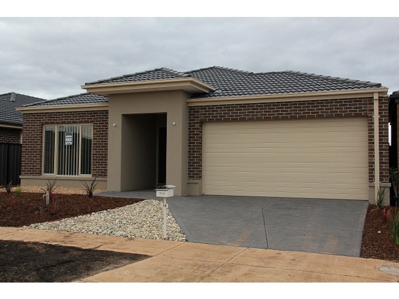 19 Luxford Drive, Point Cook VIC 3030
