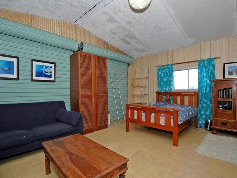 50 Adams Road, Mariginiup WA 6065