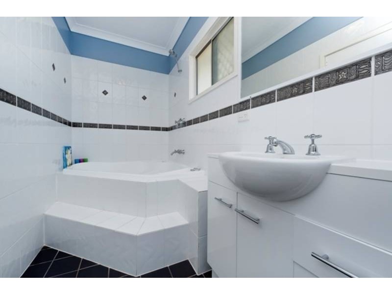 1/12 Hillview Tce, Moorooka QLD 4105