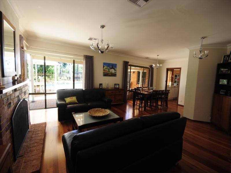 3 Ibis Court, Kingsley WA 6026