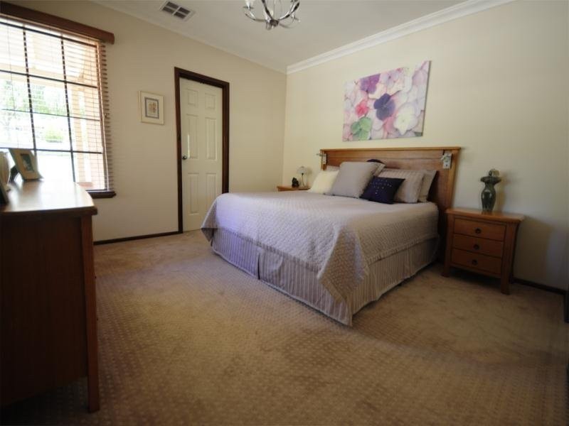 3 Ibis Court, Kingsley WA 6026