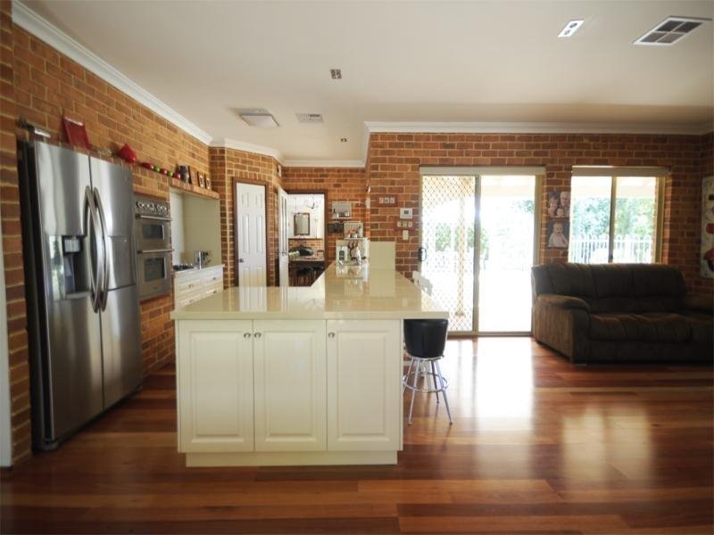 3 Ibis Court, Kingsley WA 6026