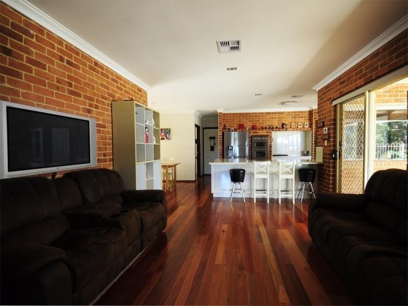 3 Ibis Court, Kingsley WA 6026