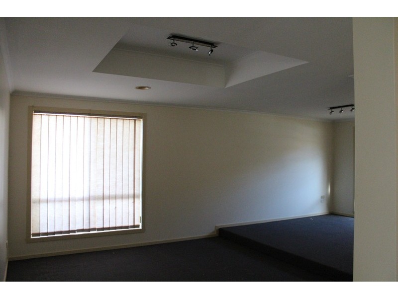 Sunbury VIC 3429