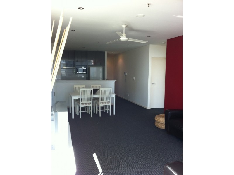 18 Cypress Avenue, Surfers Paradise QLD 4217