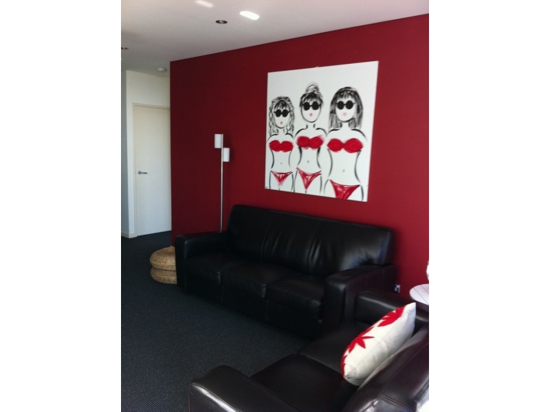 18 Cypress Avenue, Surfers Paradise QLD 4217