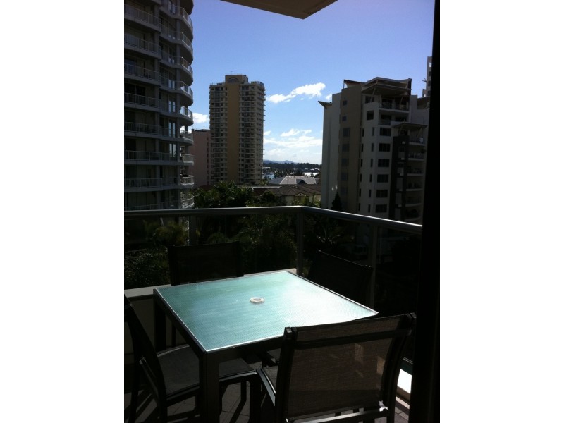 18 Cypress Avenue, Surfers Paradise QLD 4217