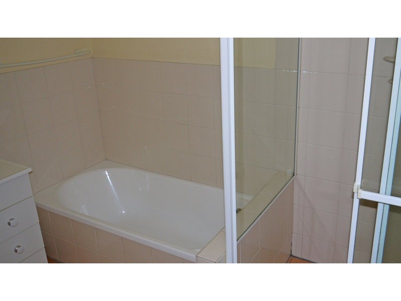 5 Moorgate Street, Macgregor QLD 4109