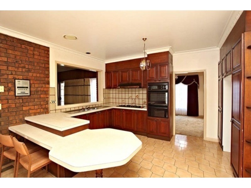 13 Belmore Road, Sunshine North VIC 3020