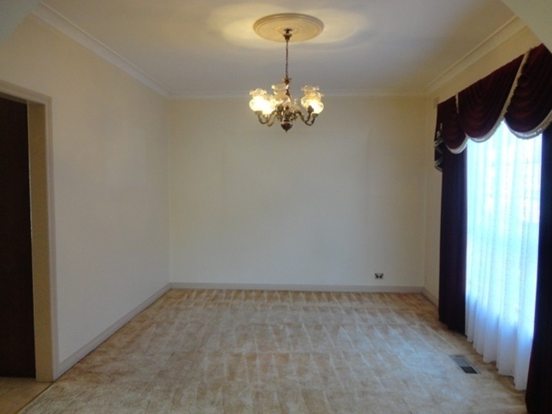 13 Belmore Road, Sunshine North VIC 3020