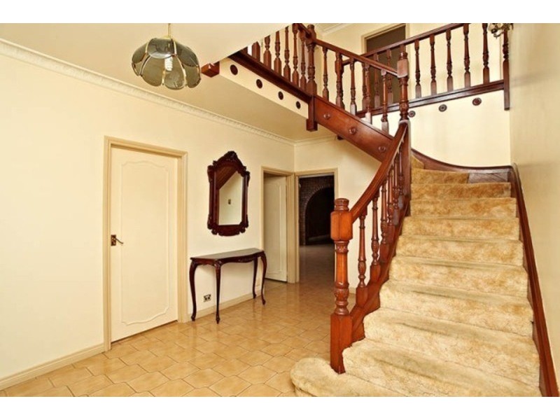 13 Belmore Road, Sunshine North VIC 3020