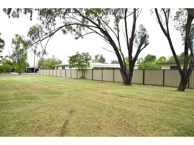 7 Borland Street, Roma QLD 4455