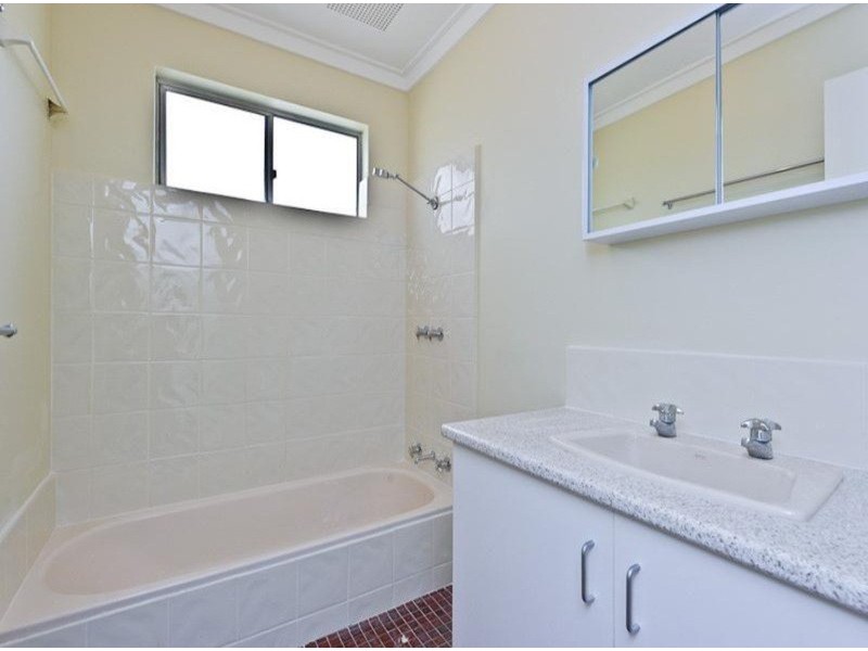 21A Gleddon Way, Hillarys WA 6025