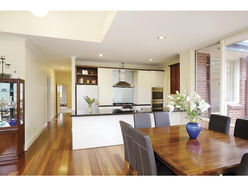 18 Lockhart Street, Camberwell VIC 3124