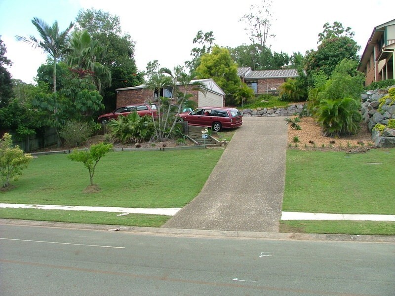 348 Chatswood Rd, Shailer Park QLD 4128