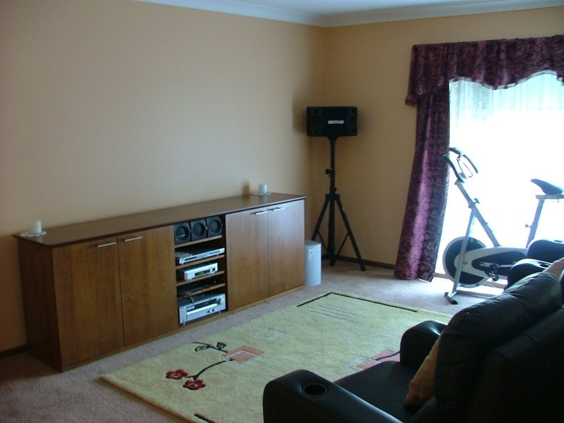 348 Chatswood Rd, Shailer Park QLD 4128