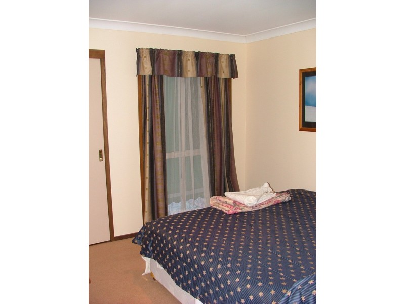 348 Chatswood Rd, Shailer Park QLD 4128