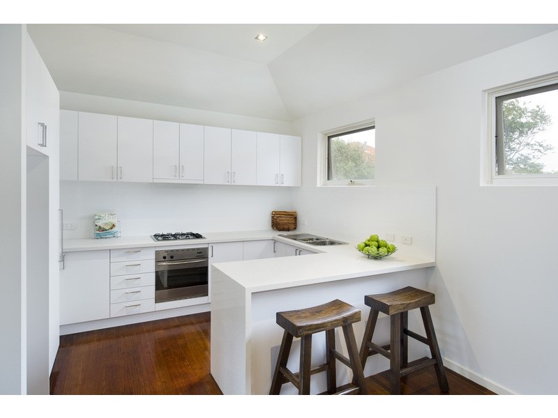 29 Thackeray Street, Elwood VIC 3184