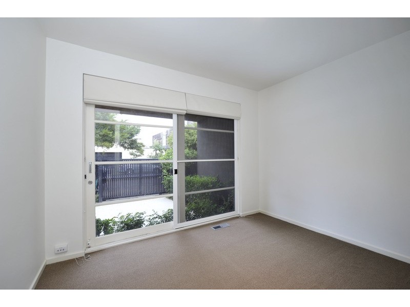 29 Thackeray Street, Elwood VIC 3184
