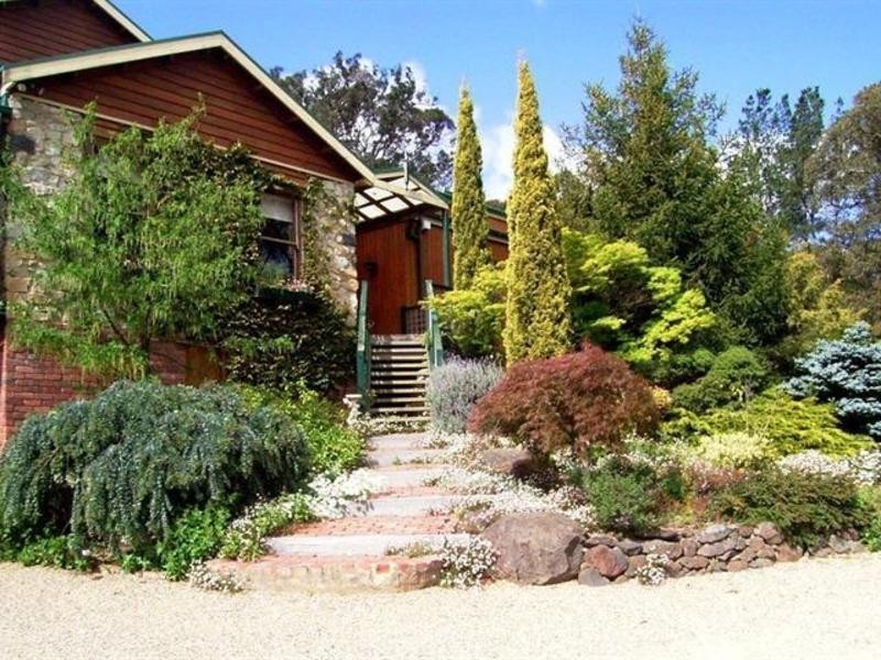 55 Outawood Rise, Gisborne South VIC 3437