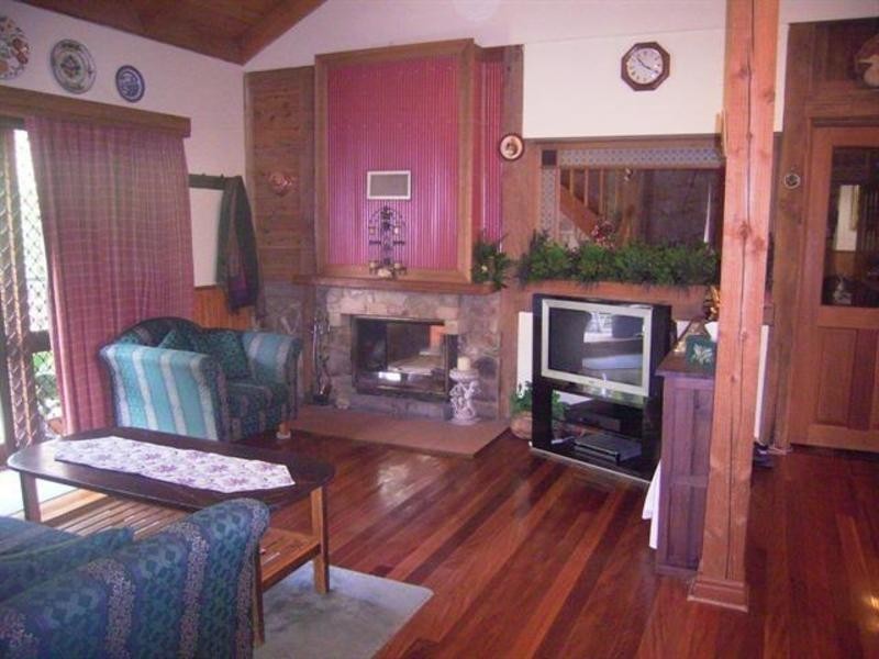 55 Outawood Rise, Gisborne South VIC 3437
