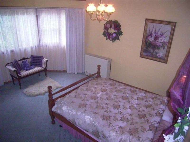 55 Outawood Rise, Gisborne South VIC 3437