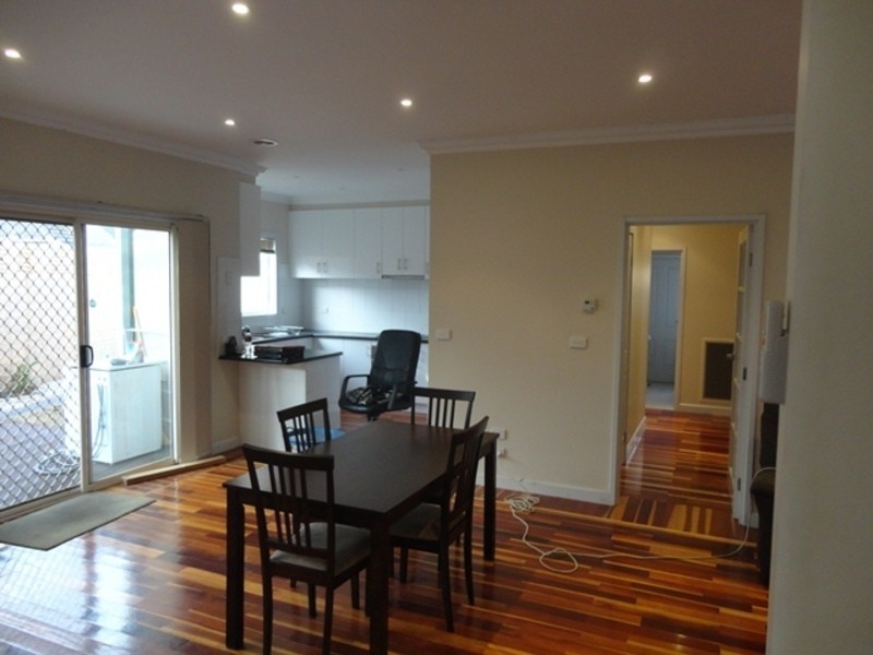 2/152 The Boulevard, Thomastown VIC 3074