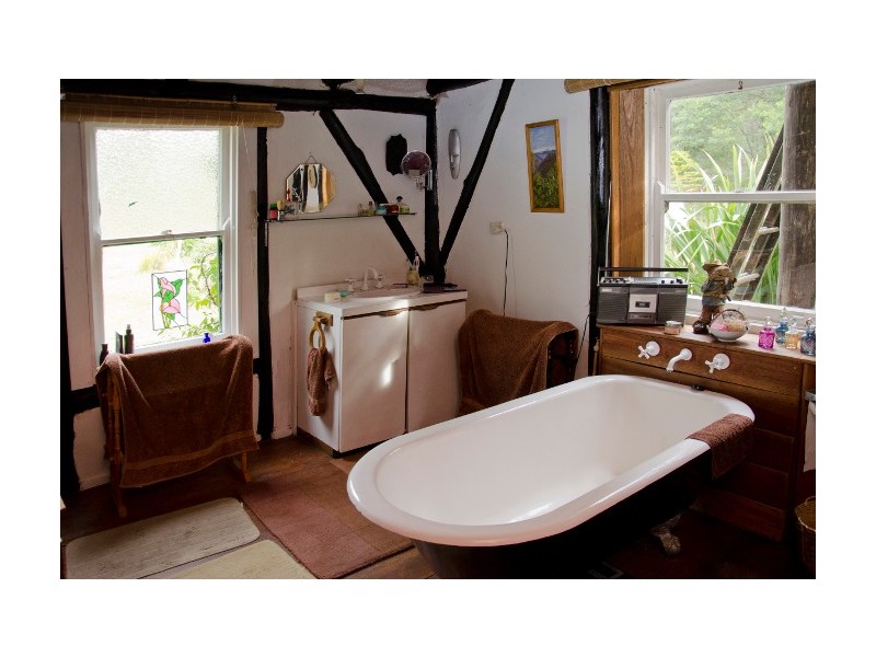 406 Backhouses Forest Road, Mogood NSW 2538