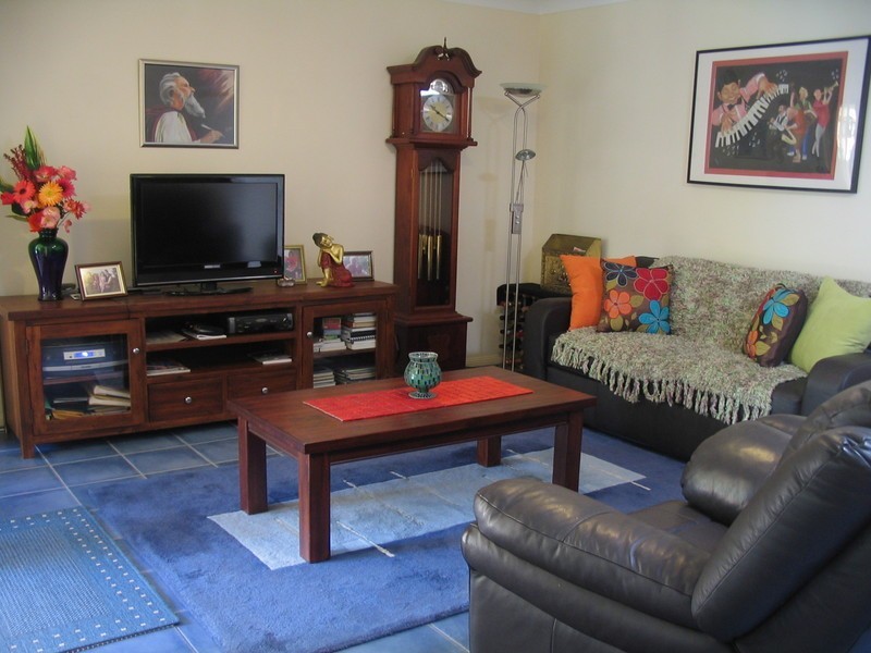 11 Glenroy Place, Parkinson QLD 4115