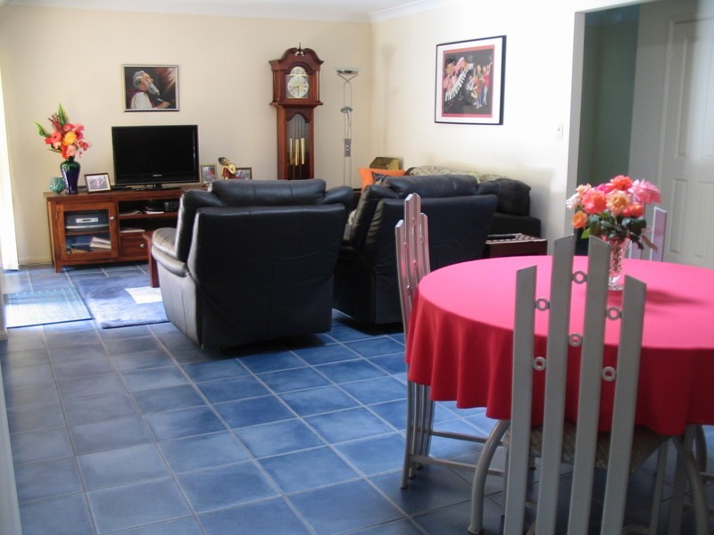 11 Glenroy Place, Parkinson QLD 4115