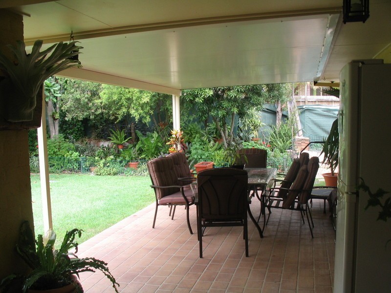 11 Glenroy Place, Parkinson QLD 4115