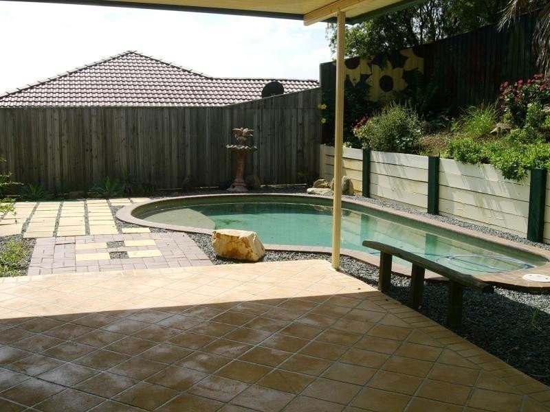 8 Fairmont Cres, Underwood QLD 4119